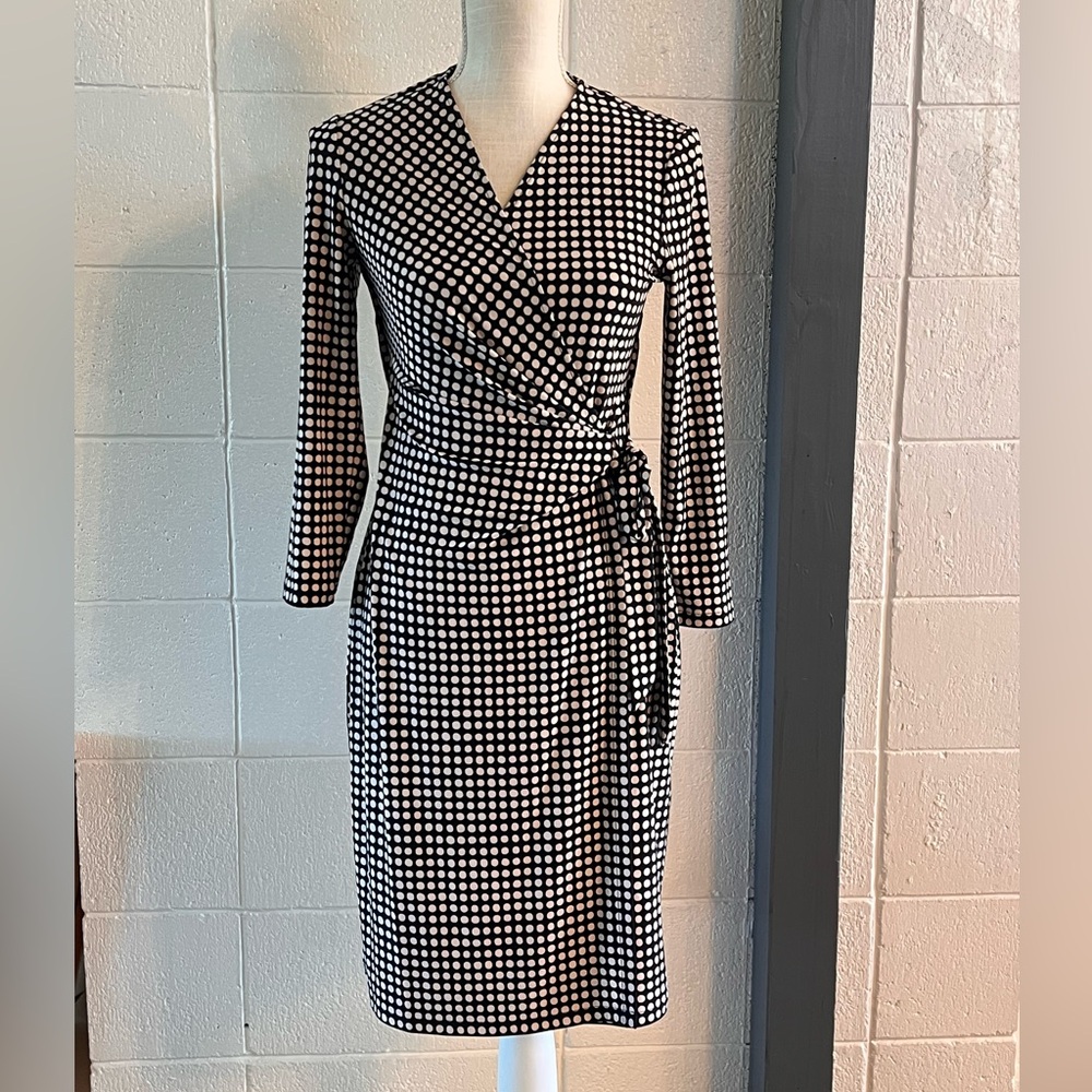 Classic Anne Klein wrap dress, NWT, black polka dots, size small